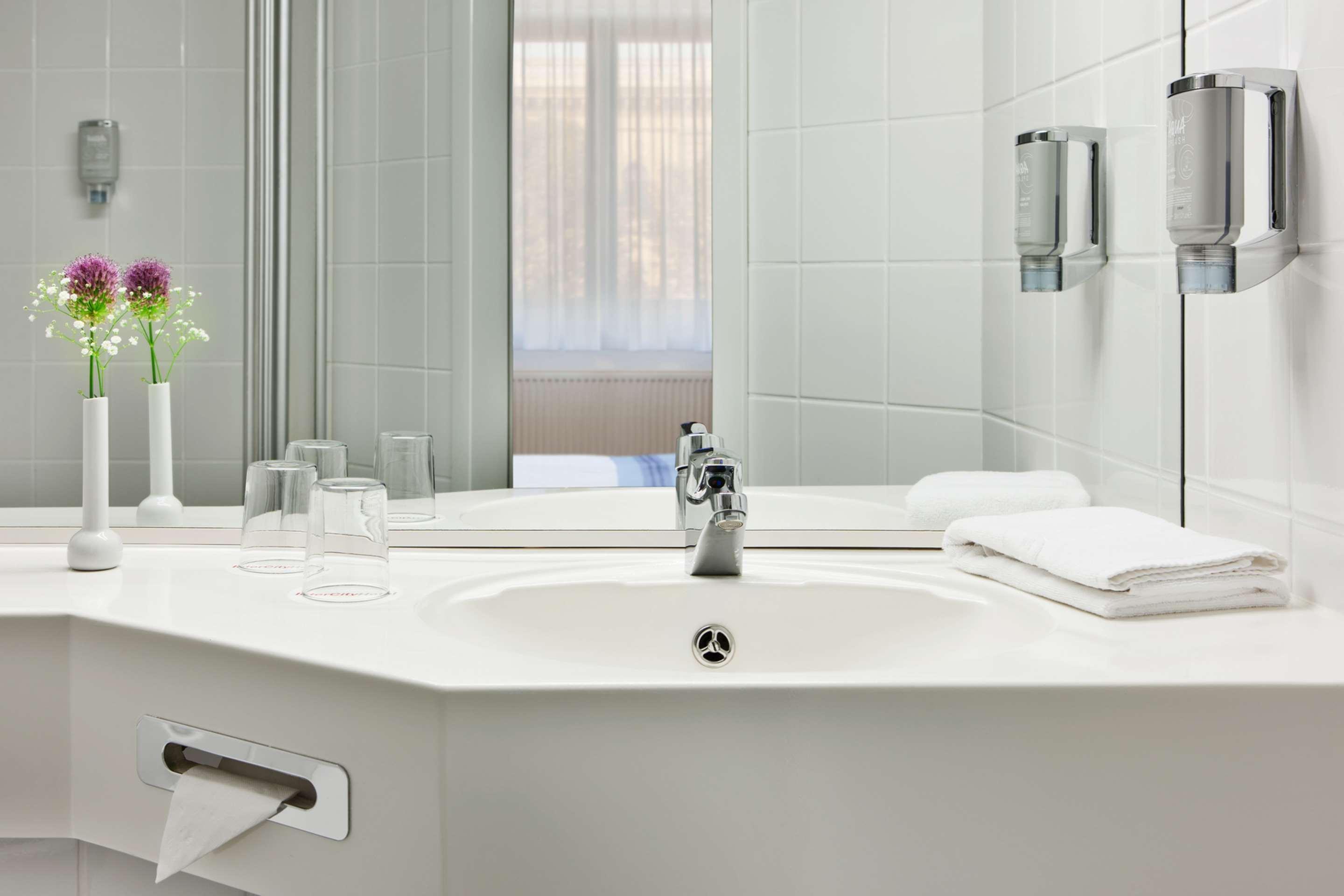 IntercityHotel Magdeburg Bagian luar foto