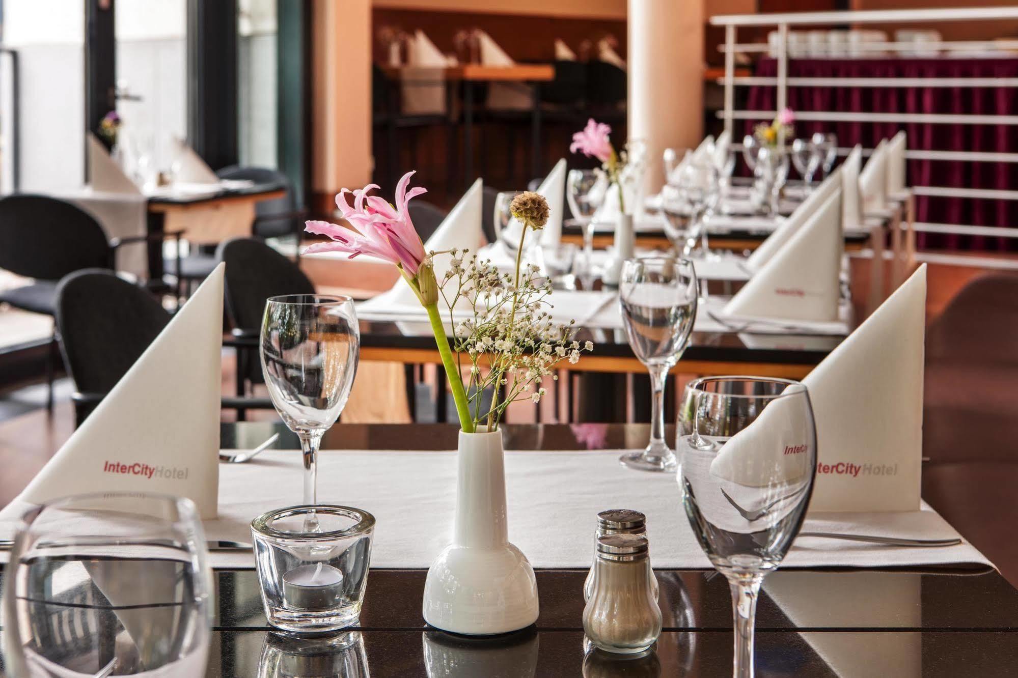 IntercityHotel Magdeburg Bagian luar foto